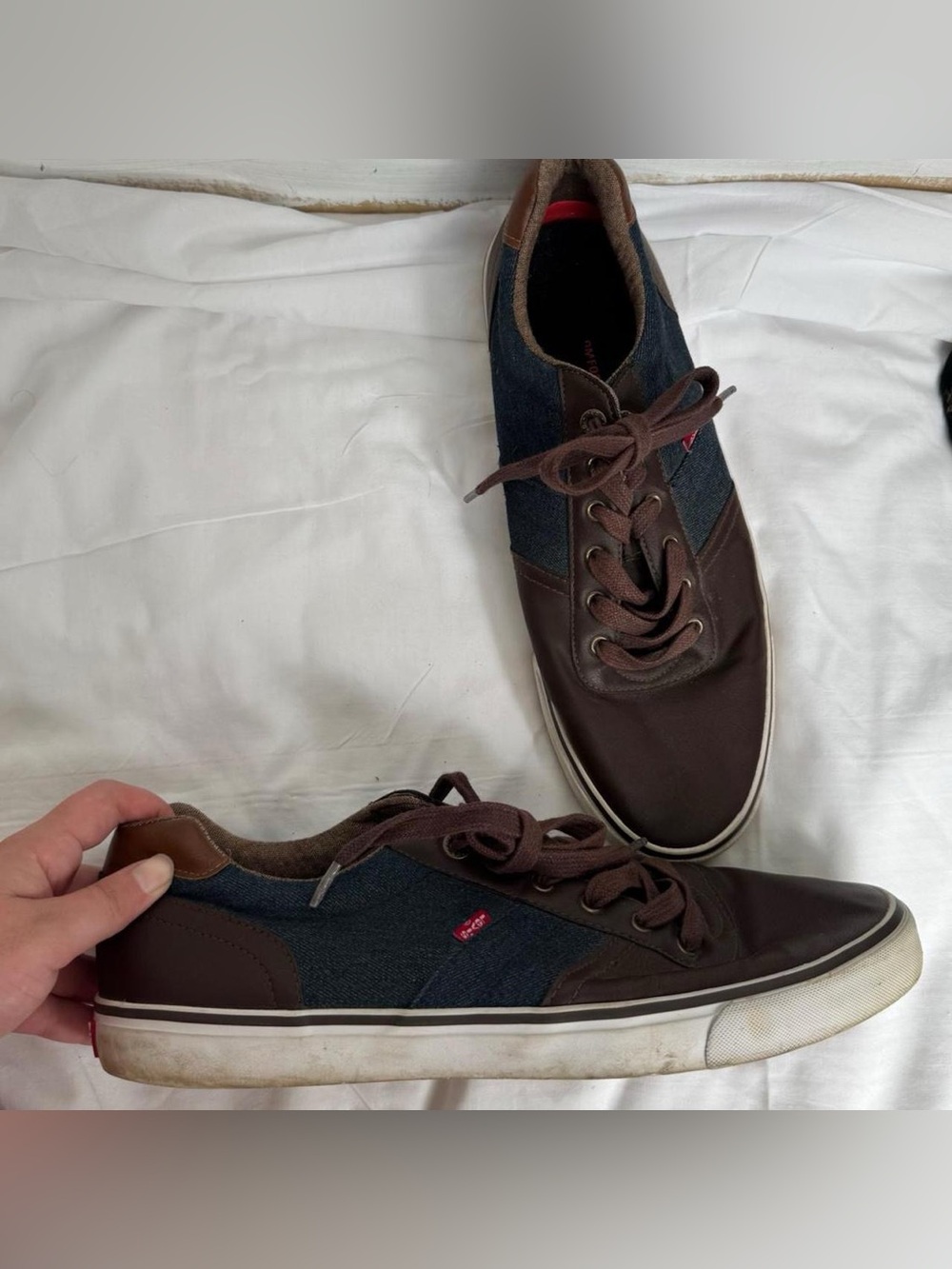 Levi’s Men’s Brown Navy Low Top Lace Up Sneakers Size 13
